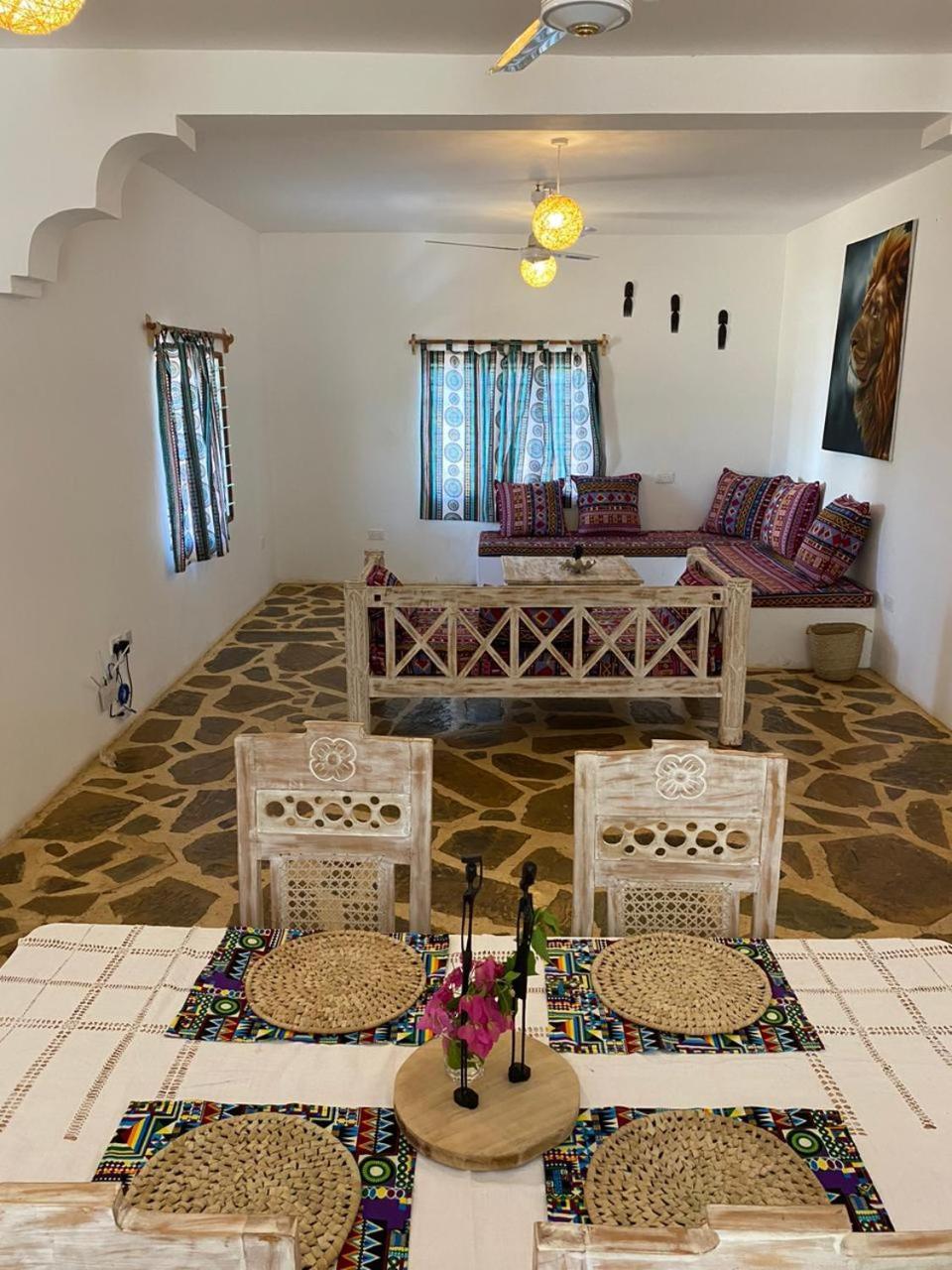 Red Land House Bed & Breakfast Watamu Exterior photo